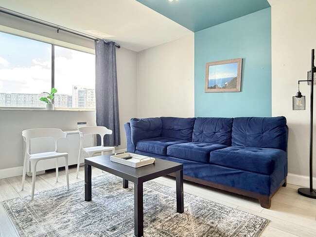 Building Photo - 215 Piedmont Ave NE