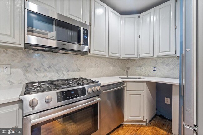 Foto del edificio - 3267 N St NW