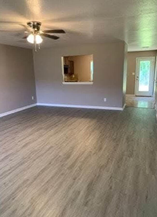 Foto del edificio - 39090 Prairie North Dr