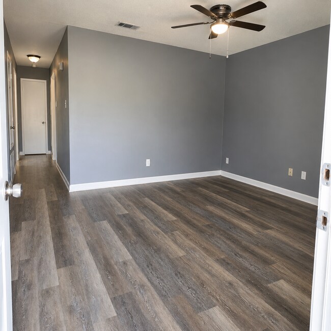Building Photo - 212 Wright Cove