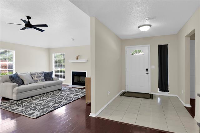 Building Photo - 2416 Garden Park Ct