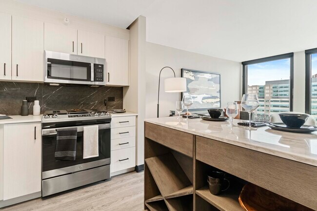 Foto del edificio - 1912 W Ogden Ave