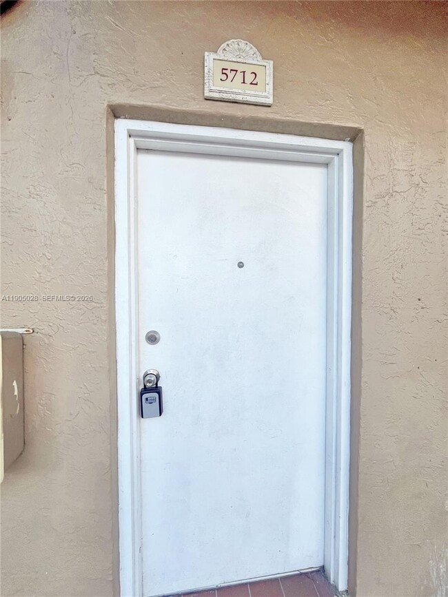 Foto del edificio - 5712 W 25th Ct