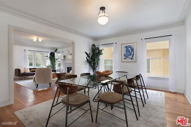 Building Photo - 3 br, 2 bath Condo - 1917 Carmen Ave # 1917