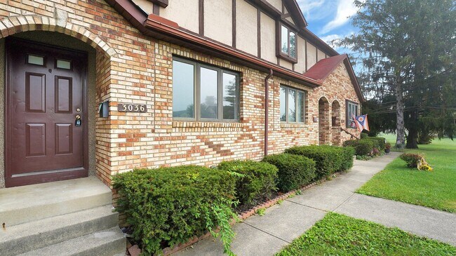 Building Photo - Acorn Ct