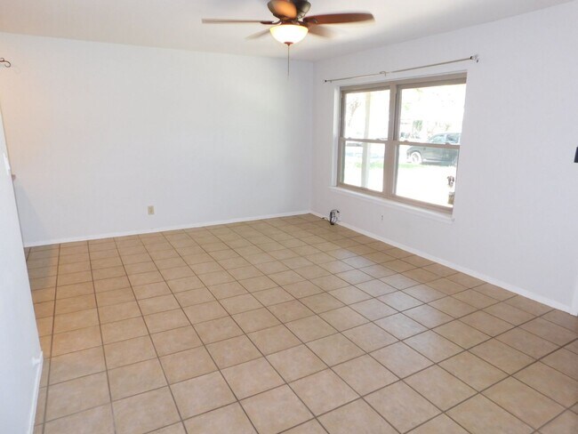 Foto del edificio - South Austin 2/2 with office
