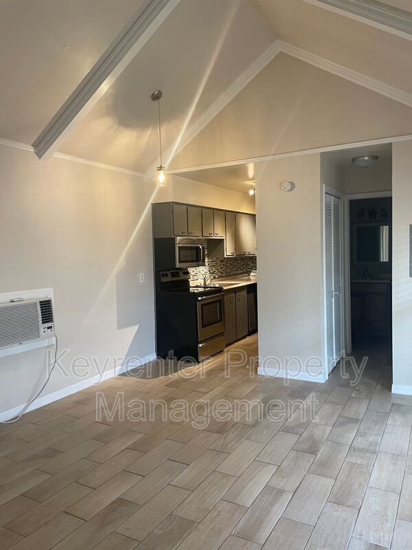 Foto del edificio - 1604 S Denver Ave.