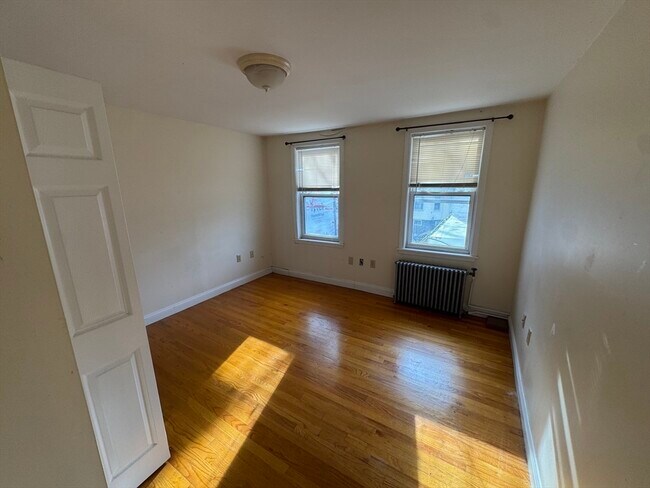 Foto del edificio - 114 Magazine St