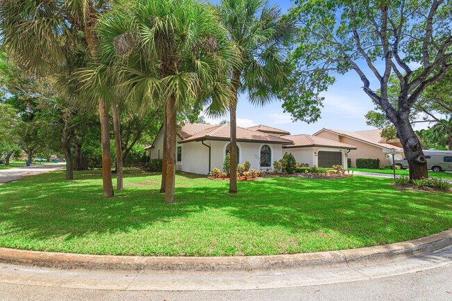 Building Photo - 10027 NW 56th Ct