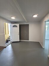 Building Photo - 121 W Kahaopea St