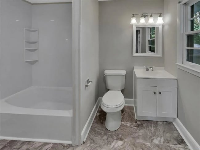 Building Photo - 2559 Clifton Springs Manor