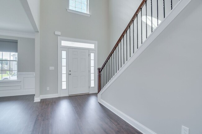 Foto del edificio - Canterbury Farms 4 Bed 2.5 Bath