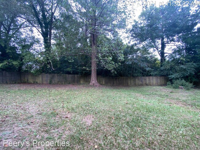 Foto del edificio - 3 br, 2 bath House - 1005 Sandalwood Drive