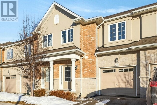 Photo du bâtiment - 90 Raymond Rd