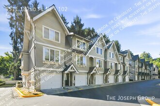 Building Photo - 9511 182 Pl NE