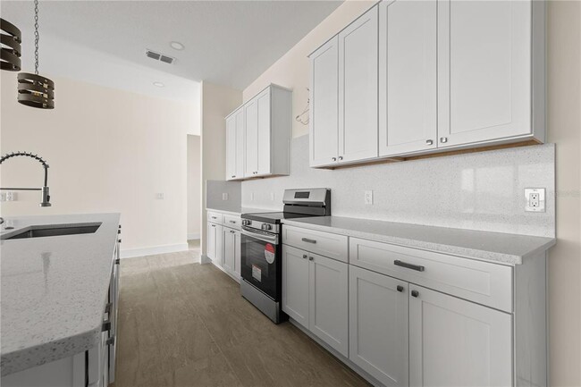Building Photo - 208 Caladonia Ct