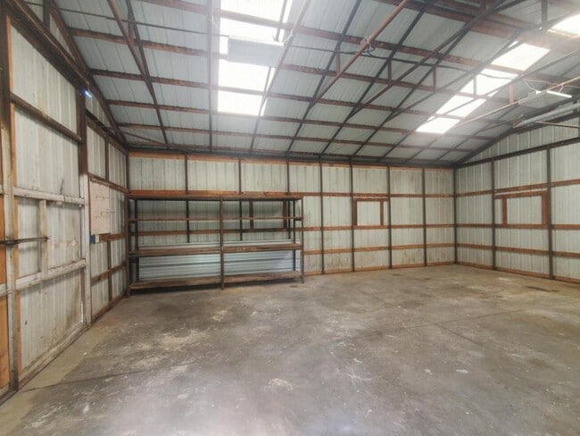 Building Photo - 1302 7th St