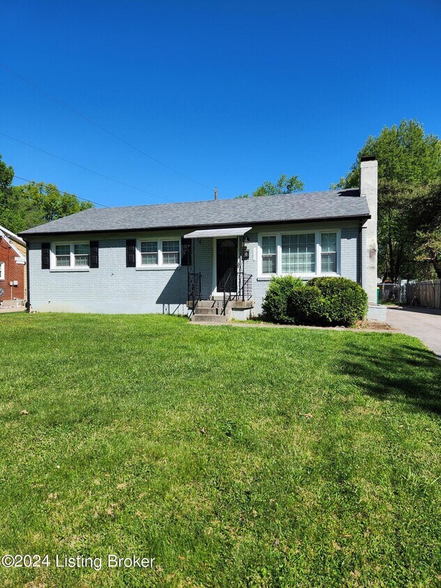 Primary Photo - 4605 Fox Run Rd
