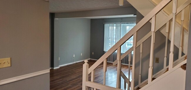 Building Photo - 4512 Christina Ln
