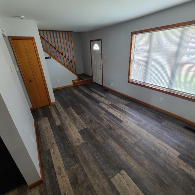 Foto del edificio - 23345 Hazelwood Ave