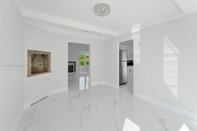 Foto del edificio - 4717 Alton Rd