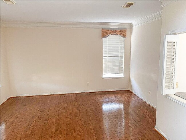 Building Photo - 14514 Hillside Hickory Ct