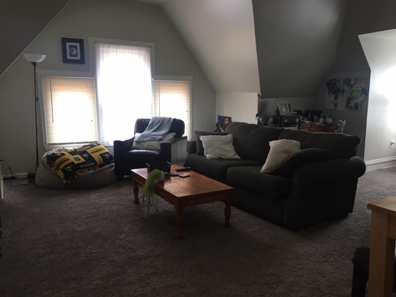 355 Stratford Ave Unit 4, Pittsburgh, PA 15232 Condo for Rent in Pittsburgh, PA