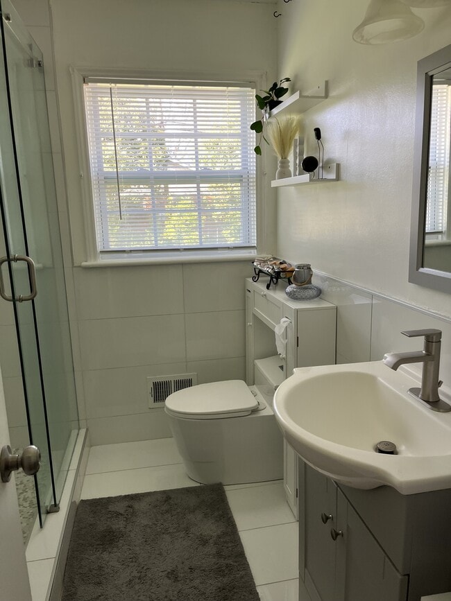 Building Photo - 3918 Havenwood Rd