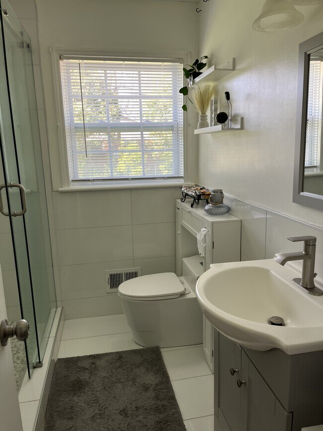 Foto del edificio - 3918 Havenwood Rd