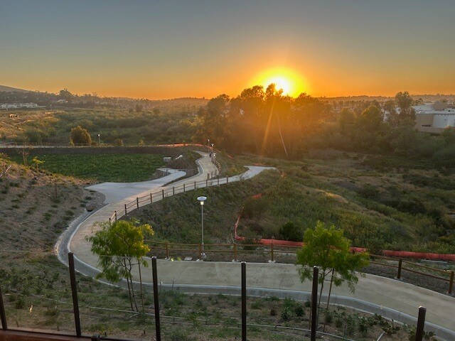 Foto del edificio - 460 Caliper Wy