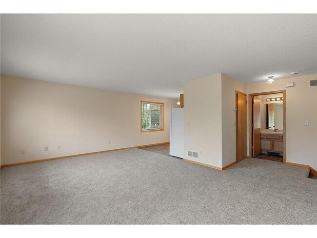 Foto del edificio - 1613 County Rd D E