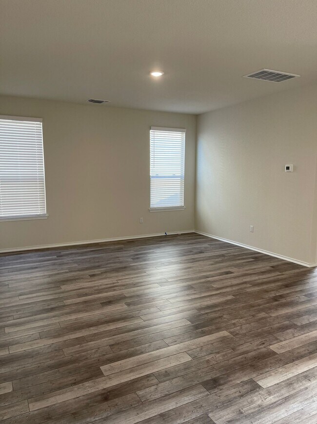 Foto del edificio - 161 Prairie Falcon Wy