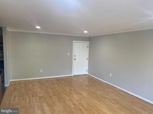 Foto del edificio - 3103 Naylor Rd SE