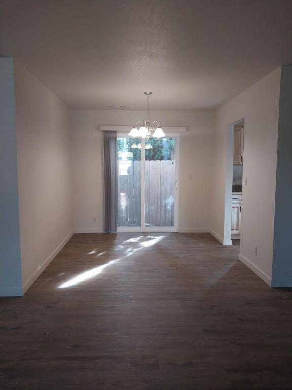 Building Photo - 1326 Dowell Rd