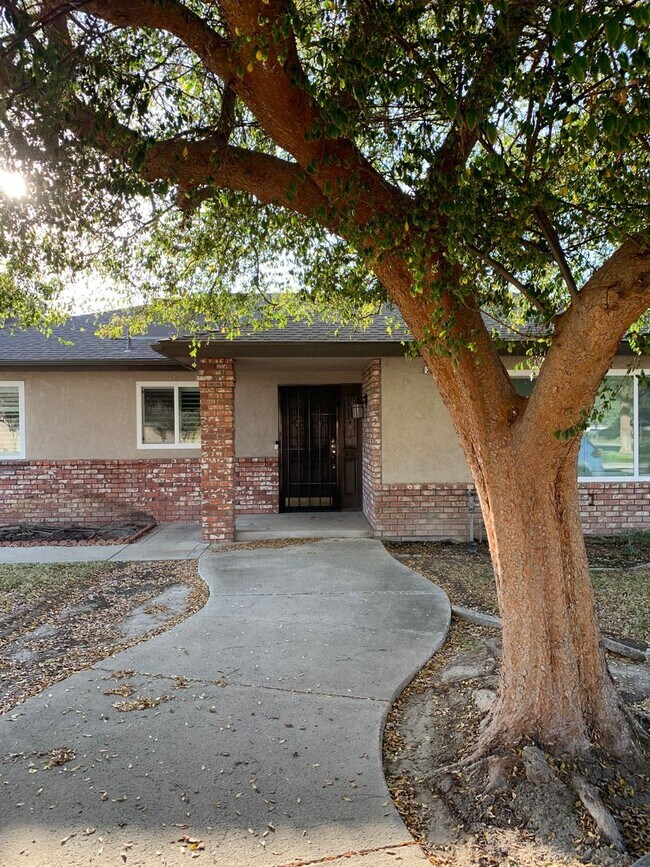 Foto del edificio - 3 Bedroom 2 Bath Home