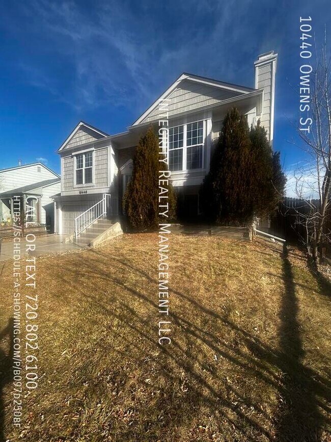 Foto del edificio - 10440 Owens St