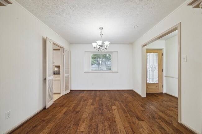 Foto del edificio - 22223 Prince George St