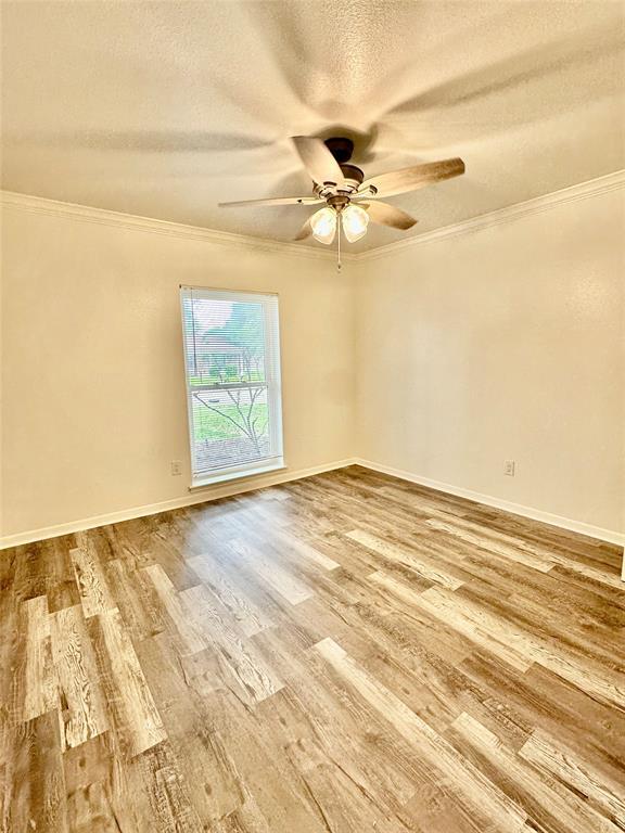 Foto del edificio - 12027 Meadow Hollow Dr