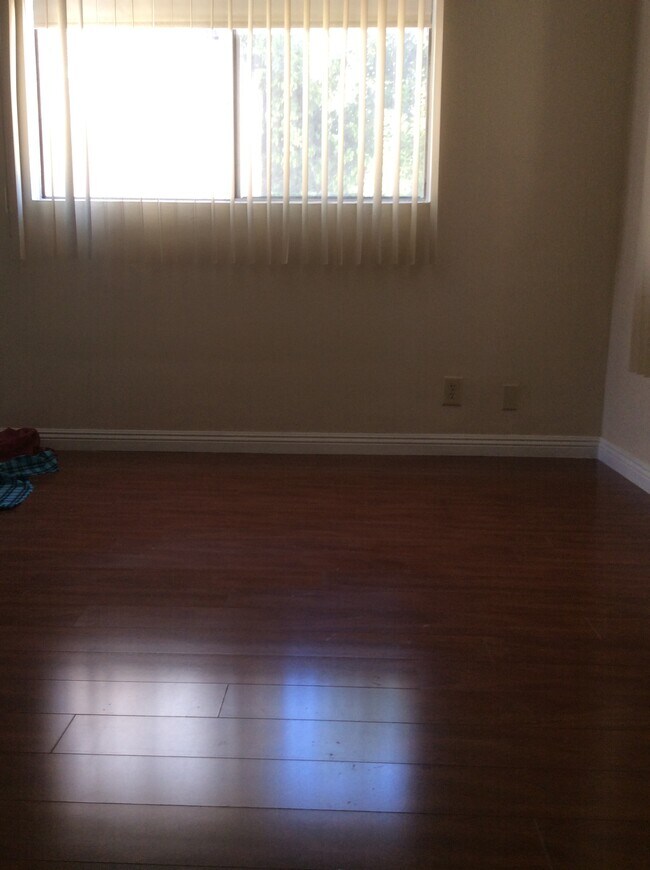 Foto del edificio - 6522 Homewood Ave