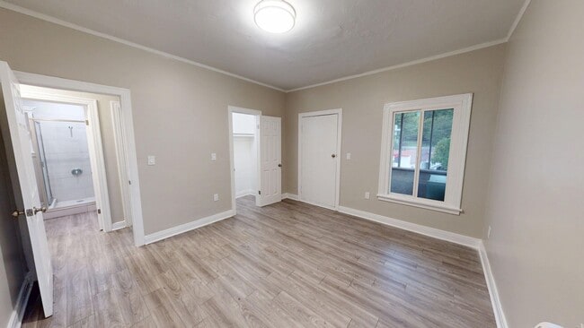 Interior Photo - 3500-3506 City Terrace Dr