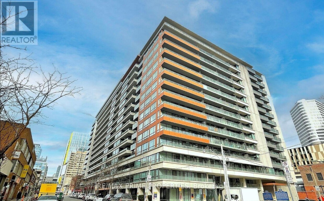 Photo principale - 111-1111 Elizabeth St