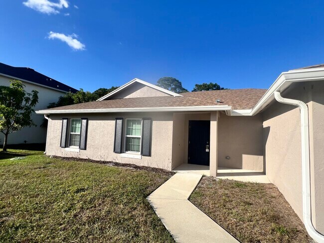 Foto del edificio - 5951 NW Baynard Dr