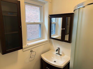 Building Photo - 808 S 49th St