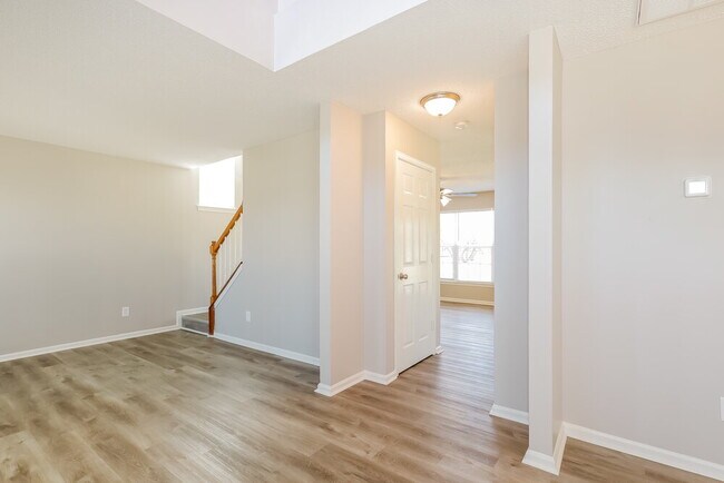 Foto del edificio - 2909 Dairywood Ln