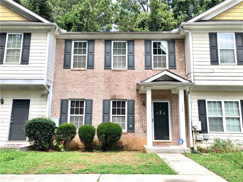 Primary Photo - 203 Timber Creek Ln SW