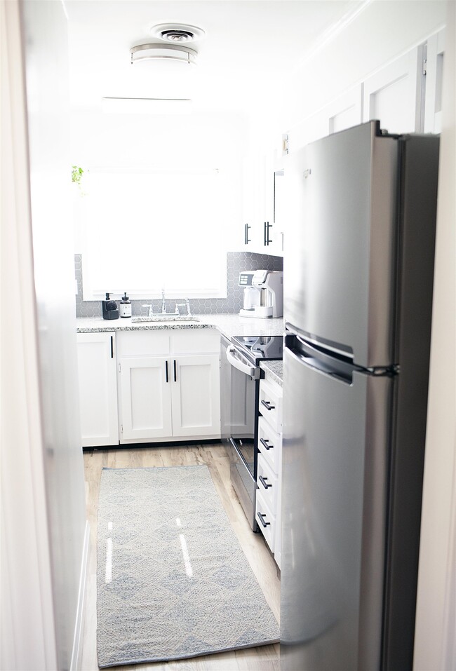 Building Photo - 4505 N Kings Hwy