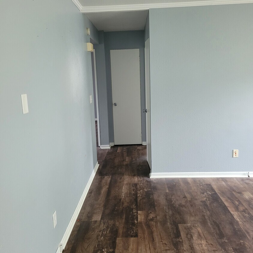Foto principal - 610 N Northfield St