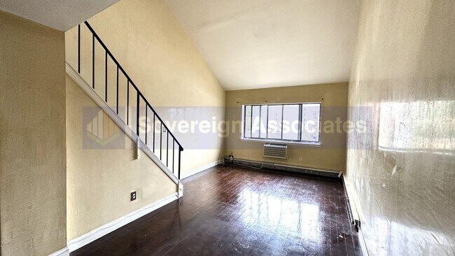 Foto del edificio - 3560 Netherland Ave