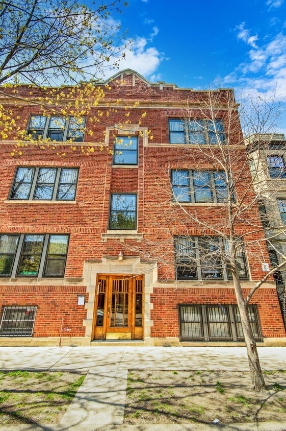 Primary Photo - 3706 N Wayne Ave