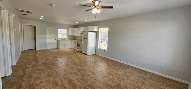 Foto del edificio - 2400 55th Terrace SW